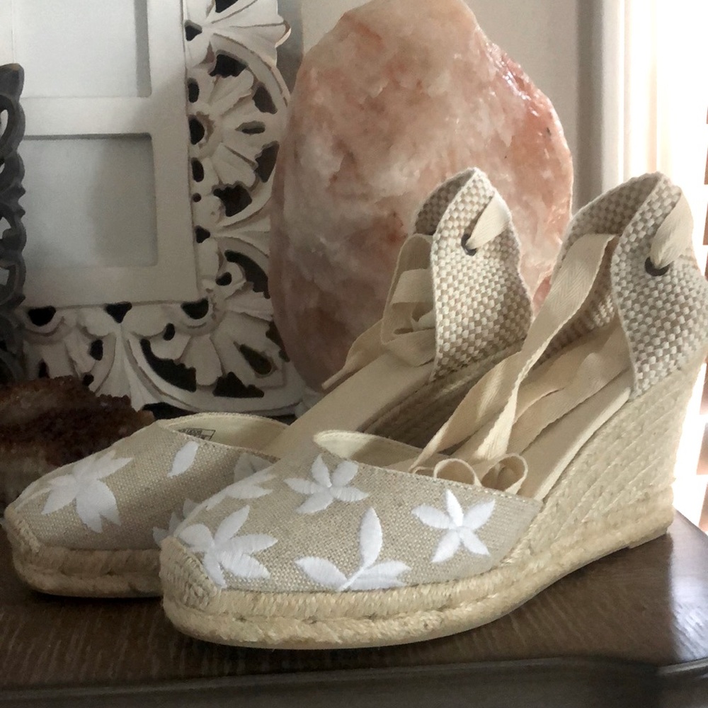 New Soludos Floral Classic Wedge